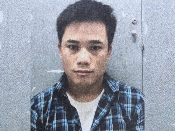 Nam thanh niên trộm thẻ visa của gái bán dâm rồi mua iPhone 12
