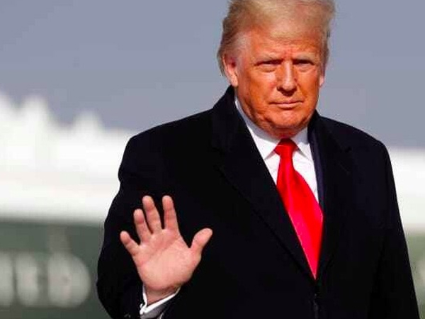 Ông Trump muốn tự ân xá cho bản thân