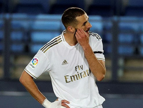 Benzema chuẩn bị hầu tòa vì vụ dùng clip sex tống tiền