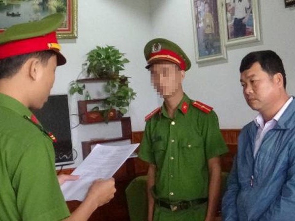 Nguyên chủ tịch xã và thuộc cấp lập khống chứng từ chiếm đoạt hơn nửa tỷ tiền ngân sách