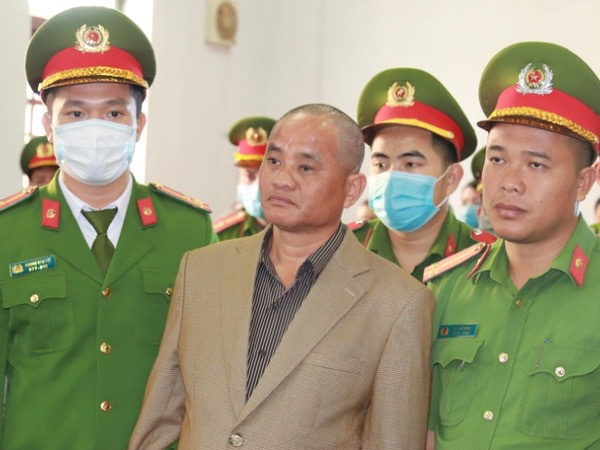 Nguyên bí thư xã giết hại em họ để thế mạng lĩnh án tử hình
