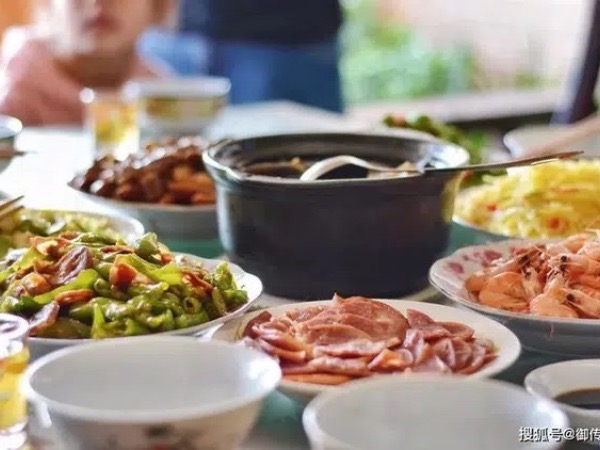 7 'không' vào bữa tối để bảo vệ sức khỏe, tránh bệnh về tiêu hóa và ngừa ung thư