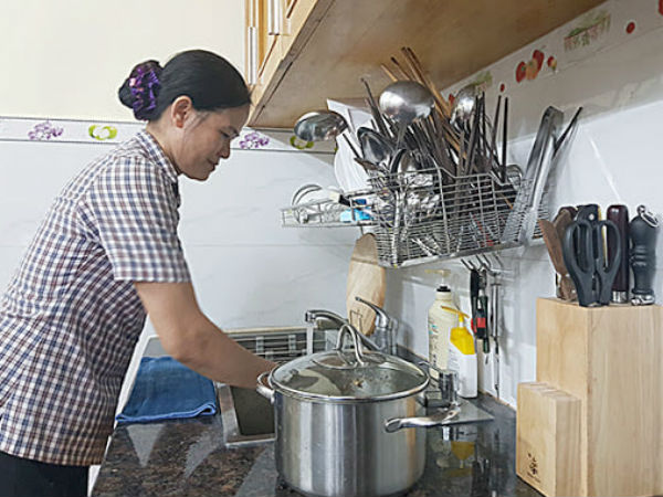 Nở rộ dịch vụ người giúp việc Tết ở Hà Nội giá 500.000 đồng/người/ngày