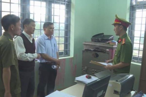 Cán bộ xã tử vong trong rẫy cà phê