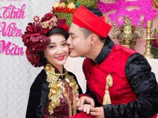 Vợ chồng Lê Dương Bảo Lâm kỉ niệm 11 năm bên nhau, từ hai bàn tay trắng đã tạo nên cơ ngơi khổng lồ
