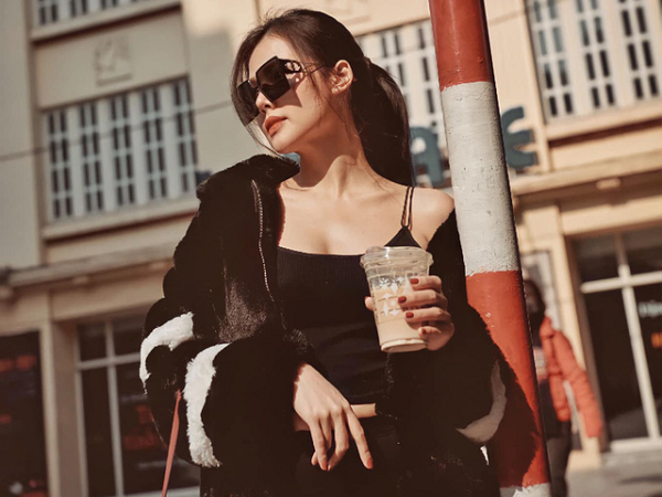 Phanh Lee khoe vai trần hờ hững giữa trời đông Hà Nội