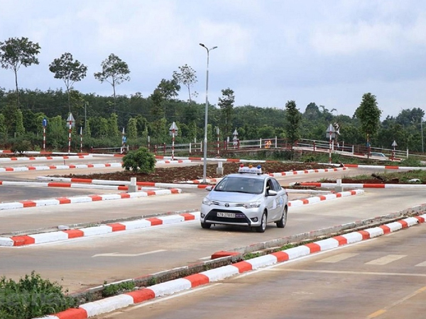 Điểm mới trong cấu trúc bài thi sát hạch giấy phép lái xe ô tô từ năm 2021