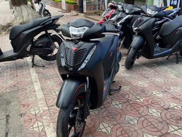 Honda SH 2019 tăng giá 'phi mã' ở thị trường xe máy cũ