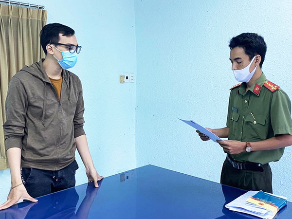 Tiếp viên hàng không 'làm lây lan nCoV' được tại ngoại