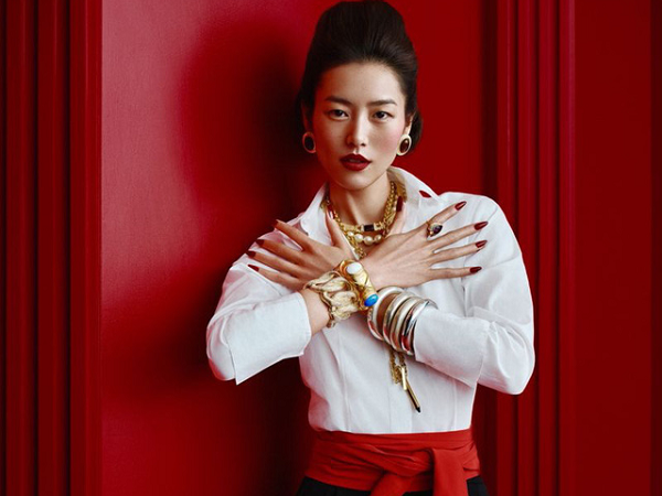 Thiên thần Victoria's Secret Liu Wen khoe sắc quyến rũ trên tạp chí Harper’s Bazaar