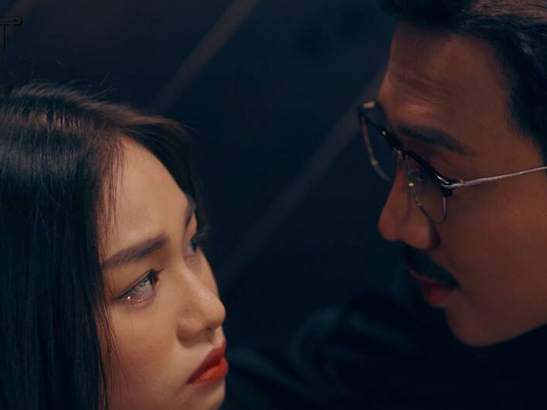 Tập 5 'Tâm Sắc Tấm': Trấn Thành vừa đòi mây mưa, vừa dọa tung clip 'nóng' của con gái Lê Giang lên mạng