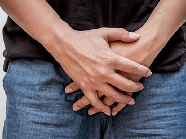 Thủ dâm quá nhiều, nam thanh niên 17 tuổi xuất tinh ra... 'ngọc trai'