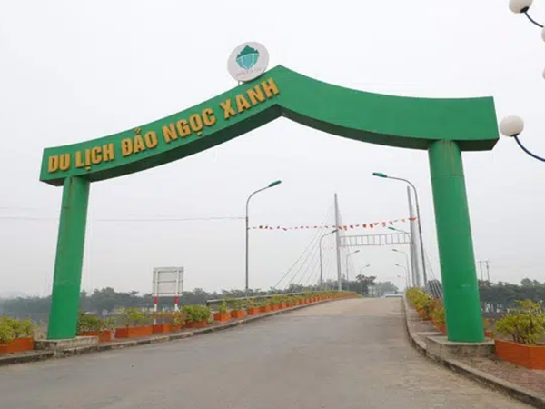 Danh tính 3 học sinh thương vong trong sự cố tàu lượn văng khỏi đường ray: Đều học lớp 11 trường THPT Đông Anh