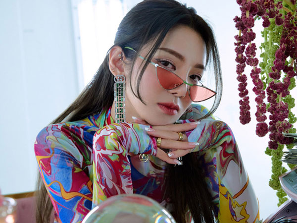 Hyoyeon (SNSD) chính thức lên tiếng phản bác cáo buộc của nạn nhân vụ bê bối Burning Sun, nói rõ chuyện nữ diễn viên phê ma tuý sùi bọt mép