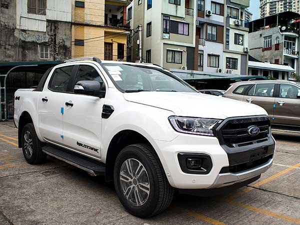 Xe bán tải tháng 12/2020: Ford Ranger áp đảo, Isuzu D-Max ế trường kỳ