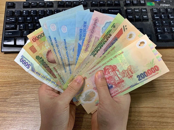 Bố đòi đứng tên tài khoản tiết kiệm của vợ chồng con trai, nàng dâu phản đối nhưng sốc nhất là phản ứng từ chồng