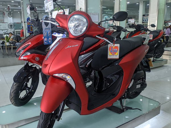 Thị trường xe máy 'thất bát' kỷ lục trong năm 2020