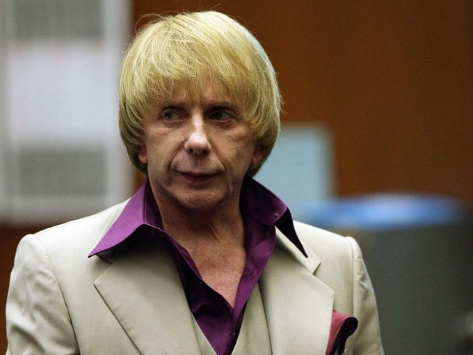 Nhà sản xuất âm nhạc 'huyền thoại' Phil Spector qua đời vì Covid-19