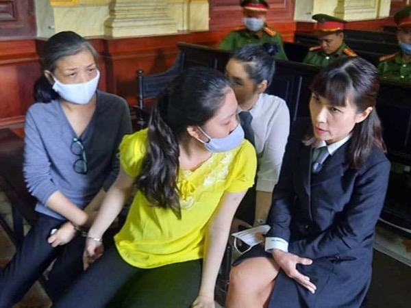 Bà trùm ăn chặn hàng trăm triệu đồng của người bán thận