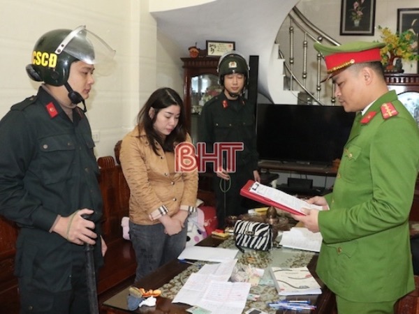 Hà Tĩnh: Triệt phá đường dây lô đề lớn nhất từ trước tới nay do 'bà trùm' 8X cầm đầu