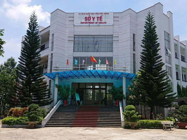 Giám đốc Sở Y tế Đắk Nông xuống làm chuyên viên