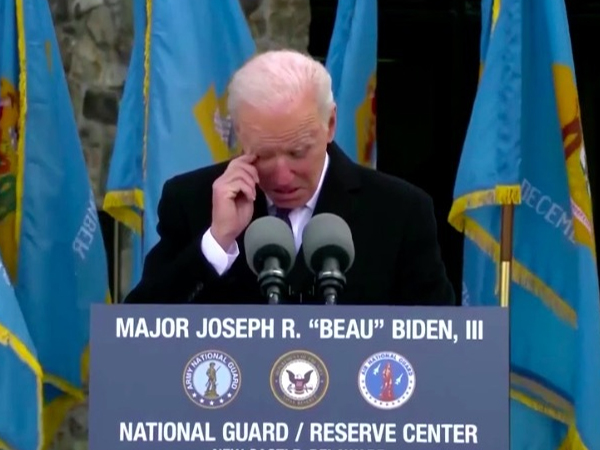 Tổng thống Mỹ đắc cử Joe Biden khóc khi tạm biệt quê nhà