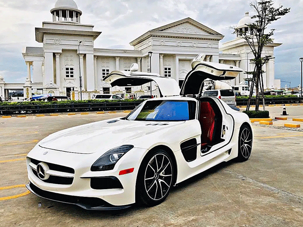 Mercedes-AMG SLS lạ lẫm về Việt Nam ăn Tết với bộ bodykit gây chú ý, dân tình vẫn tò mò về nguồn gốc siêu xe