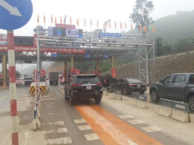 Yêu cầu khắc phục bất cập của hệ thống thu phí tự động không dừng