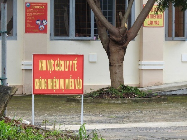 Hạn chế chuyến bay, tổ bay và chuyên gia phải cách ly tập trung 14 ngày