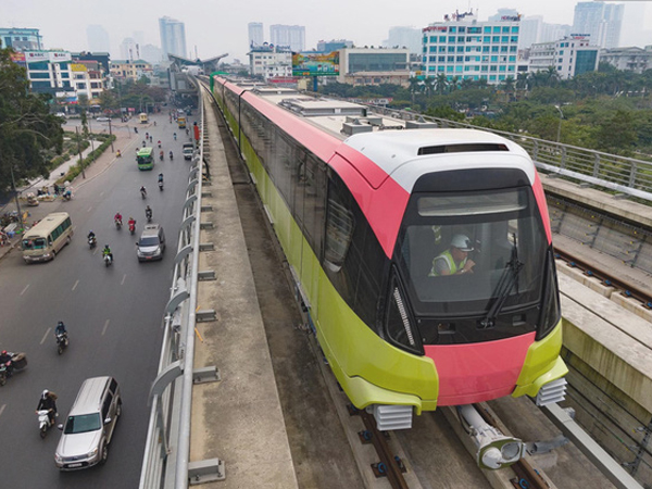 Ảnh: Cận cảnh đoàn tàu đầu tiên dự án Nhổn - ga Hà Nội