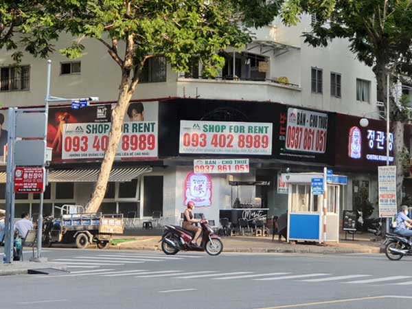 Giá thuê lao dốc, mặt bằng bán lẻ bị bỏ trống nhiều