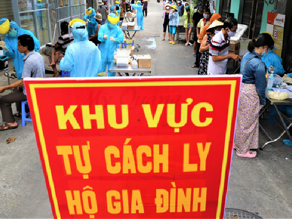 Một năm Việt Nam chống Covid-19: Từ 29 Tết Canh Tý đến lời kêu gọi 'hãy nhập cảnh chính ngạch' để nhân dân đón một cái Tết mới an lành