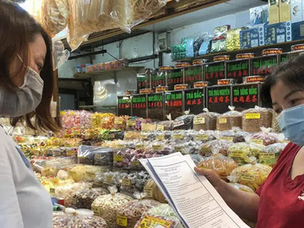 Bán hàng có 'chứng minh thư' ở TPHCM