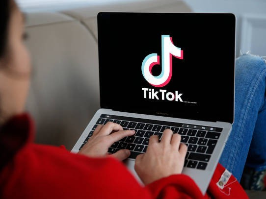 Bé gái 10 tuổi mất mạng sau khi tham gia thử thách trên TikTok