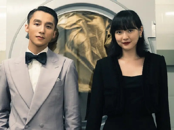 Sơn Tùng M-TP và Hải Tú chính thức gia nhập hội 'chỉ follow mình anh và em' của Vbiz
