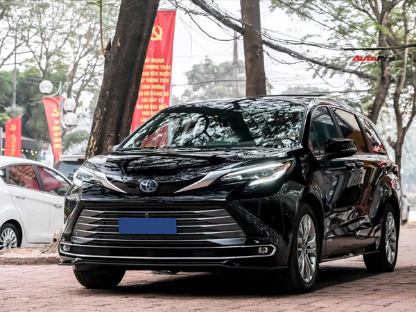 Chi tiết Toyota Sienna 2021 đầu tiên Việt Nam: Ngoài hầm hố như SUV, trong sang xịn chuẩn minivan cho nhà giàu