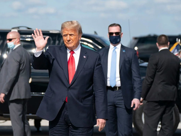 Florida khước từ đề xuất lấy tên ông Trump đặt cho sân bay