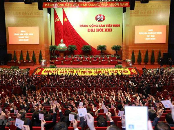 Đại hội XIII bầu Đoàn Chủ tịch, thông qua Quy chế bầu cử