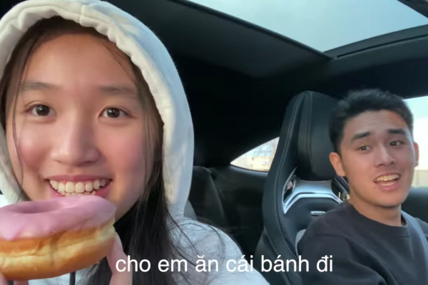 Jenny Huỳnh khoe thành tích học tập khủng nhưng khả năng chịu đựng mới khiến fan hoảng hồn