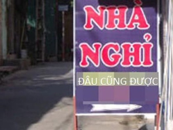 Vào nhà nghỉ với đàn ông lạ, 3 người phụ nữ ôm hận