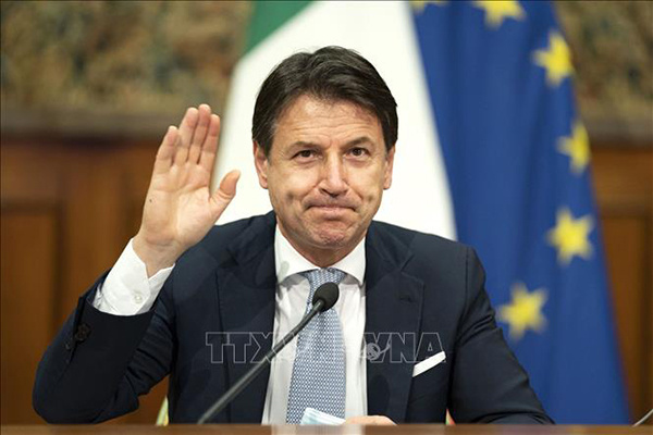 Tổng thống Italy chấp nhận đơn từ chức của Thủ tướng