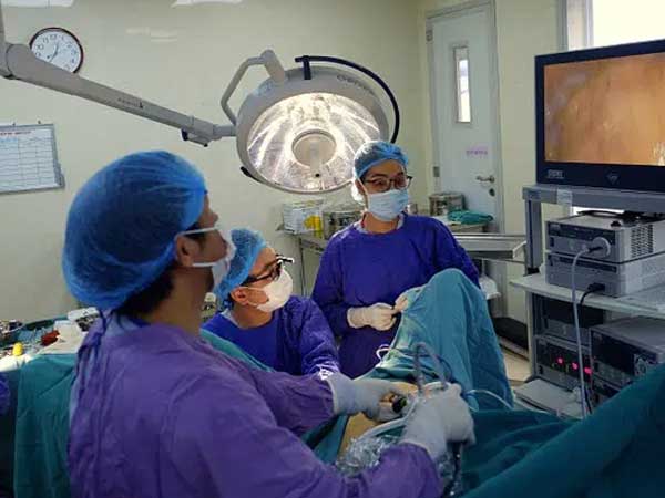 Ly hôn vì quan hệ tình dục khó khăn và không có con, người phụ nữ Hà Nội sau gần 60 năm mới vỡ lẽ mình không có âm đạo