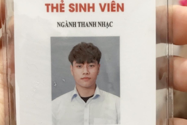 Phát hiện hot boy ảnh thẻ đẹp không góc chết, ảnh đời thường cũng khiến dân mạng xuýt xoa