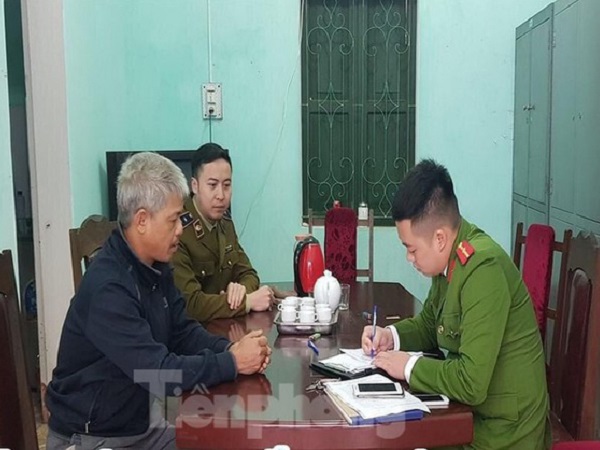 Rao bán cây thuốc phiện trên mạng rồi nhờ bố đi giao hàng