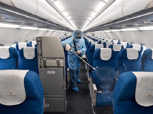 Vietnam Airlines siết chặt phòng dịch trên toàn mạng bay nội địa, dừng toàn bộ chuyến bay tại Vân Đồn