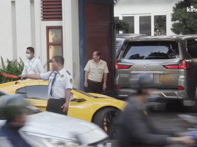 Rolls-Royce, McLaren, Maybach và loạt siêu xe dán chữ hỷ, tất cả đã sẵn sàng đón dâu