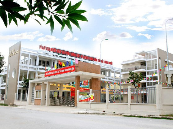 Hà Nội: Một học sinh lớp 3 dương tính với virus SARS-CoV-2, quận họp khẩn trong đêm