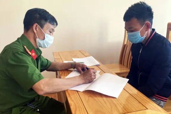 Bắt đối tượng gây ra hàng loạt vụ trộm hoa hồng