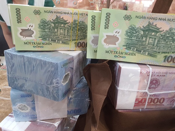 Xử lý nghiêm vi phạm mua bán vàng, ngoại tệ và đổi tiền trái phép