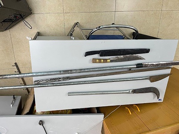 Hà Nội: Bắt 4 anh em ruột gây ra hàng loạt vụ cướp của người đi đường